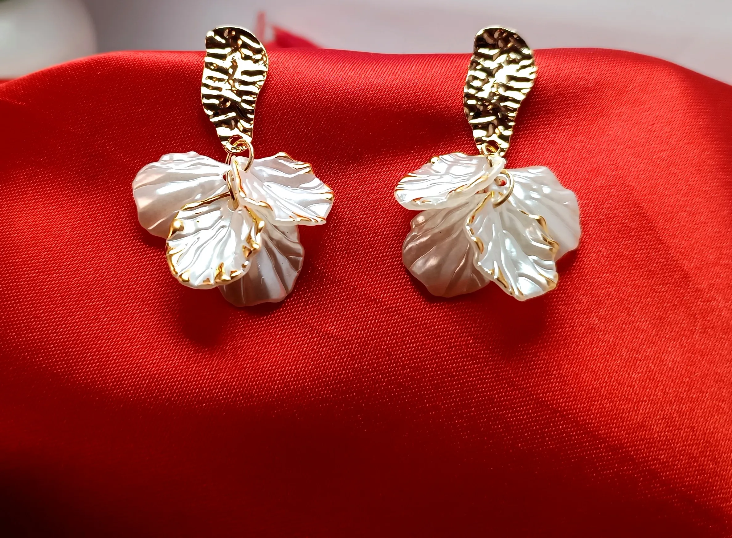 Pearl Petal Drop Earrings 